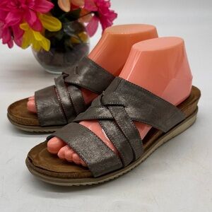 Cloudwalkers Brown and Gray Leather Sandals Size 9